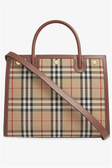 burberry packable tote|burberry tote on succession.